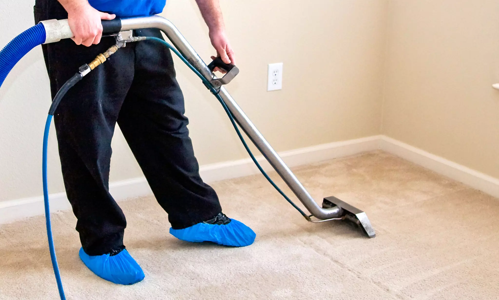 Professional Carpet Cleaning Process Dubai
